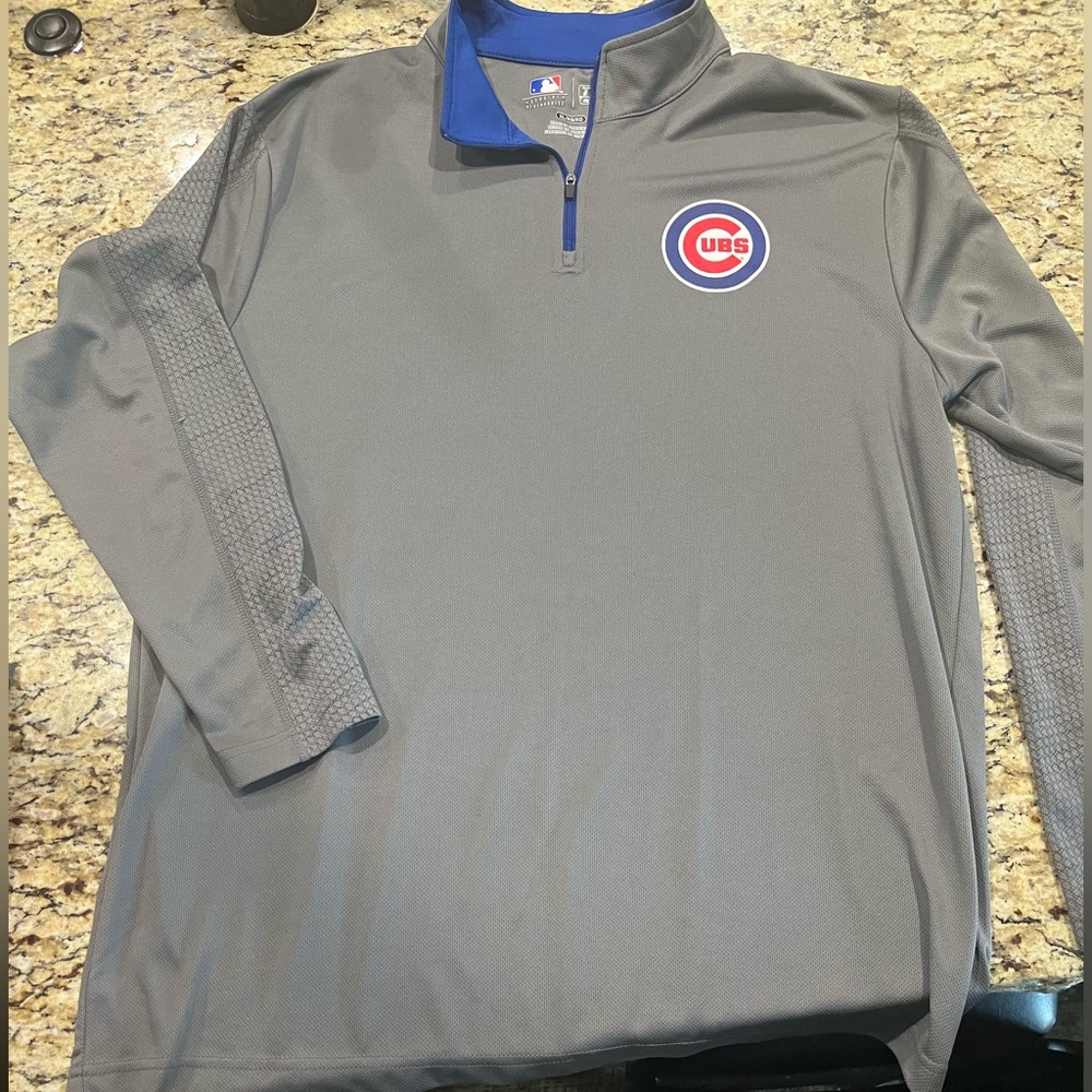 XL MLB Cubs light weight pullover